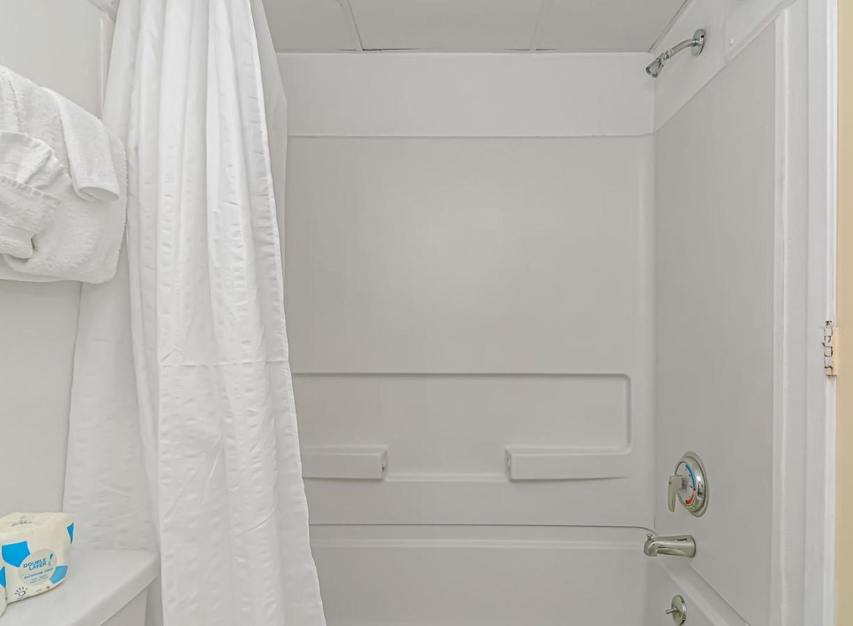 Renovated And Modern! Beautifully Updated Queen Suite! Sea Mist Resort 50410 Perfect For 2-4 Guests! Myrtle Beach Esterno foto